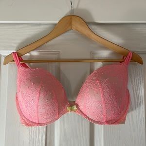 Victoria’s Secret Very Sexy Push Up Bra 36DD
